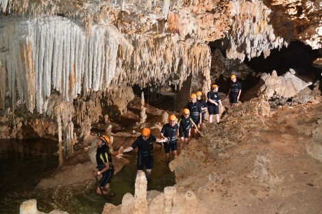 riosecreto-cave-stalactites