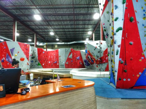 boulderz-rock-climbing